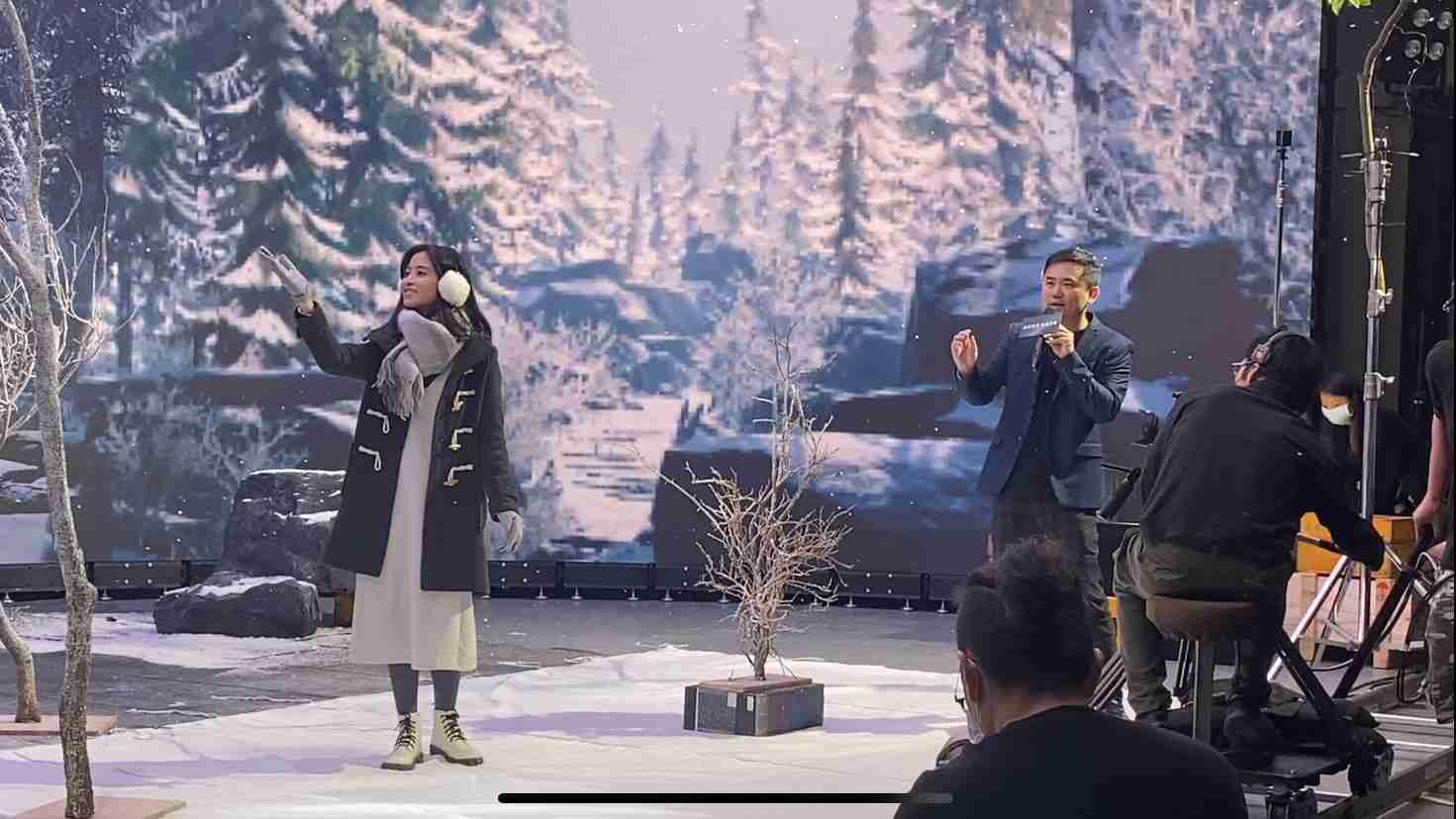 菠菜论坛以ALED先进显屏技术，，，，与金马奖视觉特效团队“再现影像”携手合作打造LED虚拟摄影棚，，提供沉浸式表演体验，，，，并精简拍摄成本与时间